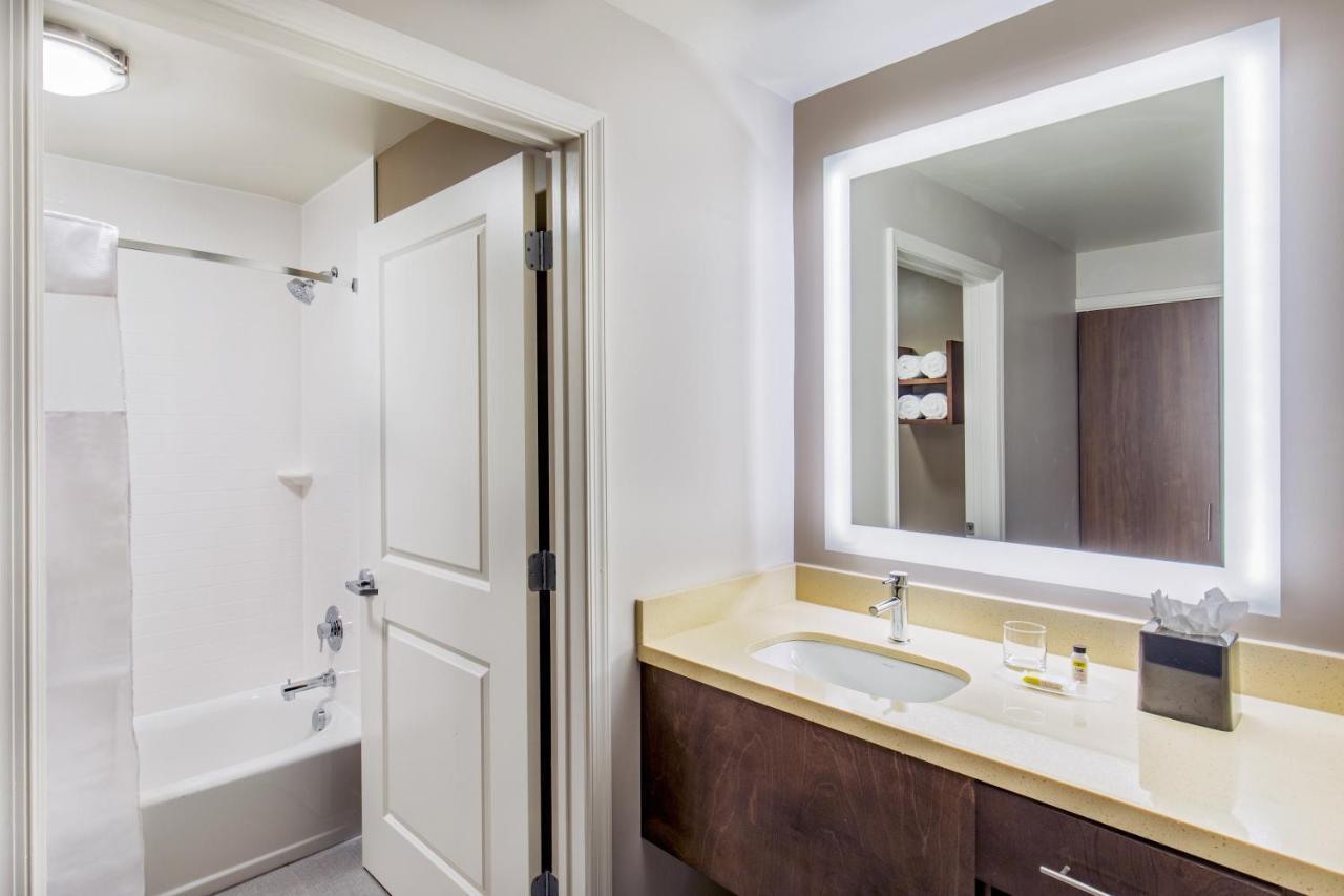 Staybridge Suites Charlottesville Airport By Ihg Exterior foto